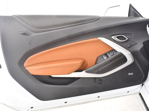 Used 2017 Chevrolet Camaro SS image 23