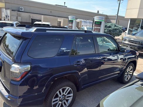 Used 2022 Toyota 4Runner TRD Sport w/ Technology Package AWD/4WD image 10