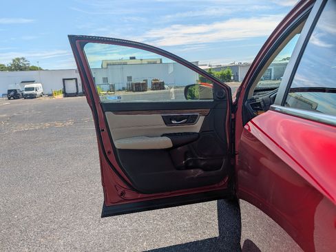 Used 2017 Honda CR-V EX-L image 10