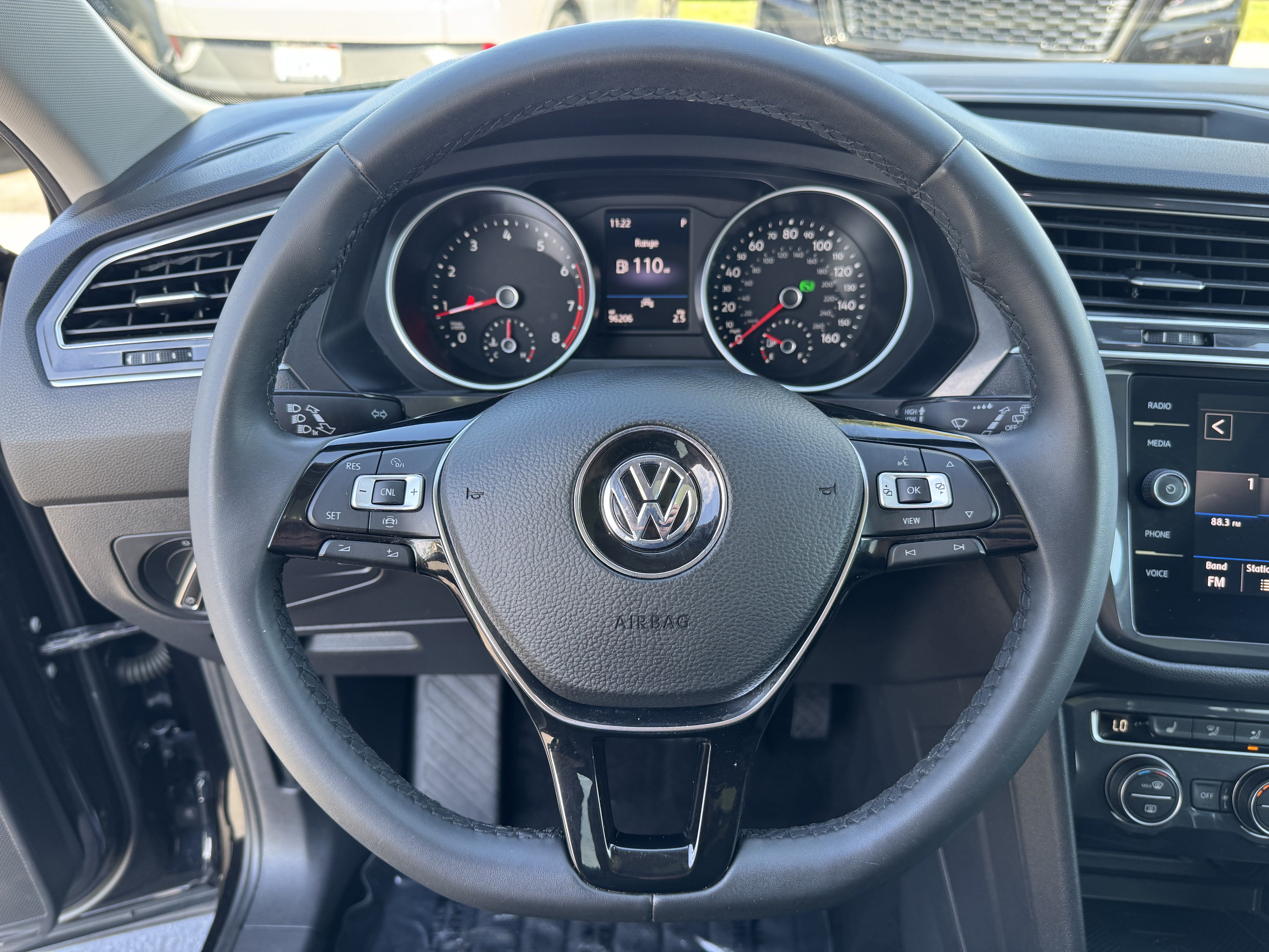 Used 2020 Volkswagen Tiguan SE w/ Panoramic Sunroof Package FWD image 15