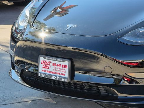 Used 2022 Tesla Model 3 image 9