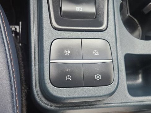 Used 2024 Ford Maverick Lariat image 19