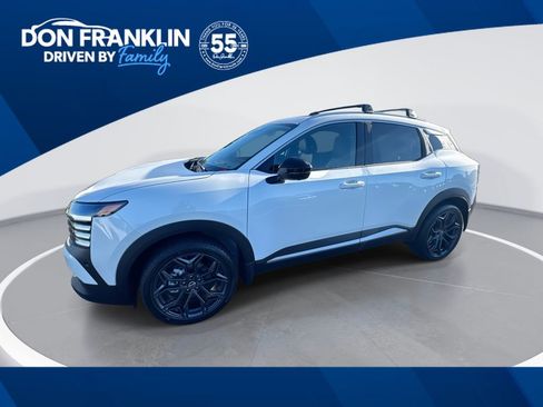 New 2026 Nissan Kicks SR w/ SR Premium Package AWD/4WD image 1
