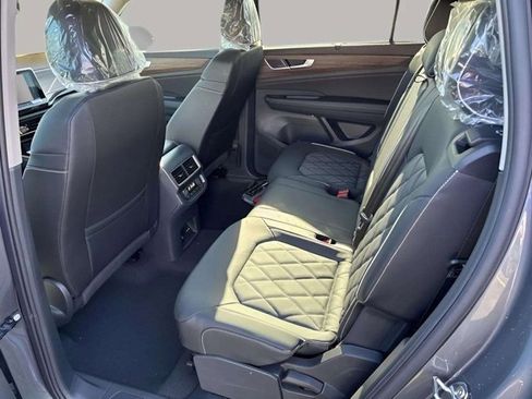 New 2025 Volkswagen Atlas SEL Premium R-Line image 6