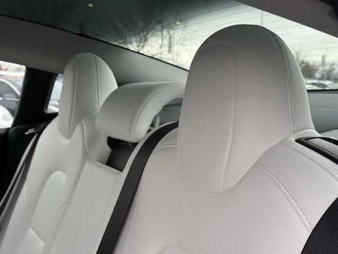 Used 2018 Tesla Model 3 Long Range image 22