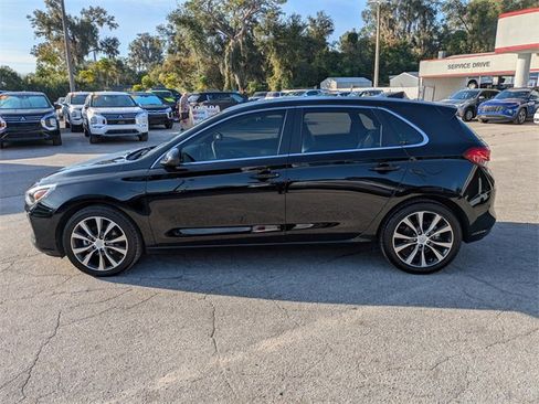 Used 2018 Hyundai Elantra GT image 7