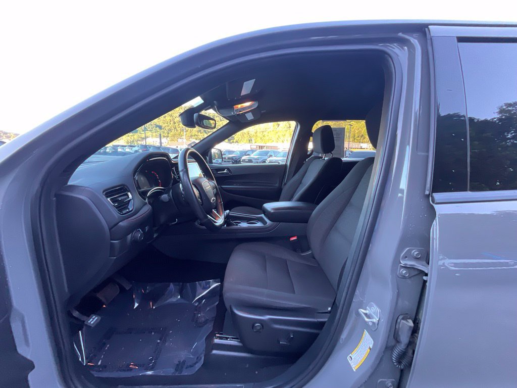Used 2025 Dodge Durango GT AWD/4WD image 9