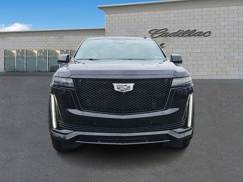 Used 2023 Cadillac Escalade Sport Platinum w/ LPO, ONYX Package image 2