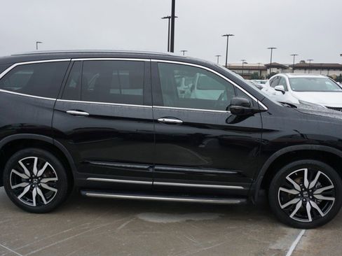 Used 2019 Honda Pilot Elite image 4