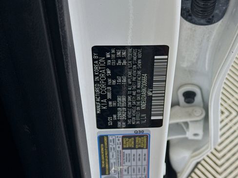 Used 2022 Kia Seltos S image 40