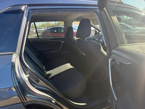 Used 2020 Toyota RAV4 LE w/ All Weather Liner Package AWD/4WD image 28