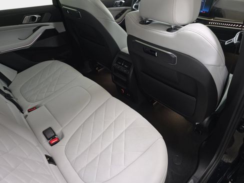 Used 2024 BMW X5 sDrive40i w/ M Sport Package RWD image 16