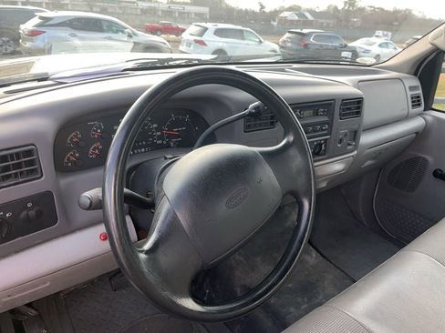 Used 2001 Ford F450 XL image 5