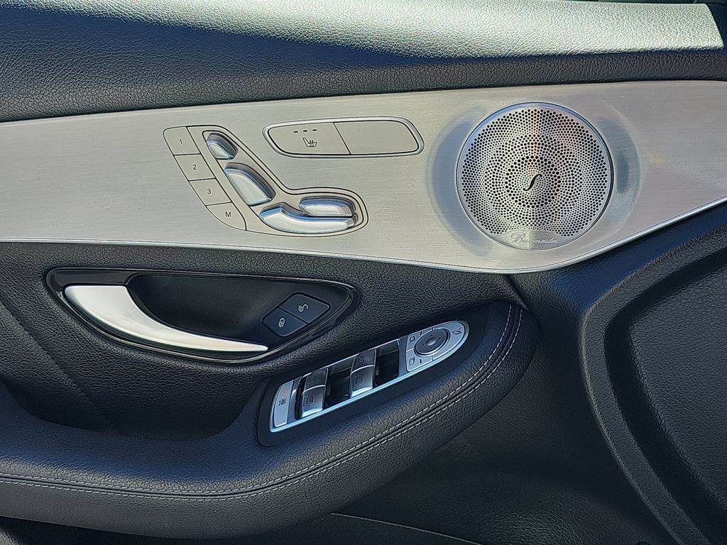 Used 2019 Mercedes-Benz GLC 300 4MATIC Coupe image 31