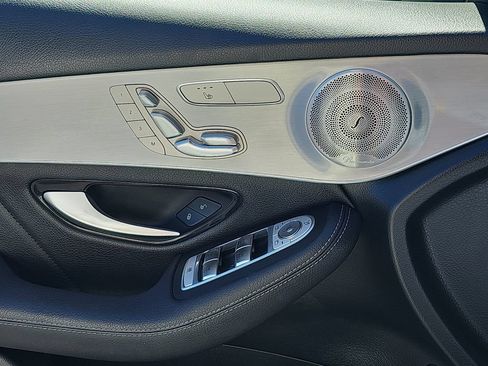 Used 2019 Mercedes-Benz GLC 300 4MATIC Coupe image 31