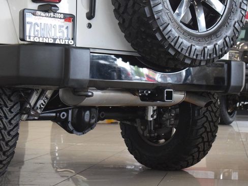 Used 2014 Jeep Wrangler Unlimited Sahara AWD/4WD image 27