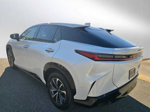 Used 2023 Lexus RZ 450e Premium w/ Technology Package image 5