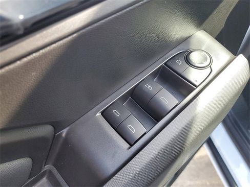 New 2025 GMC Canyon Elevation w/ Convenience Package image 19