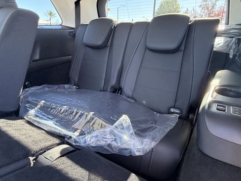 New 2026 Mercedes-Benz GLS 450 4MATIC image 32