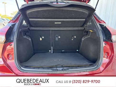 Used 2023 Nissan Kicks SR w/ SR Premium Package image 9