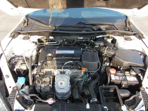 Used 2014 Honda Accord LX image 30
