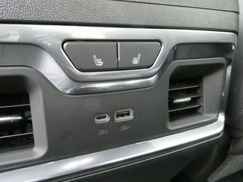 Certified 2025 Chevrolet Silverado 1500 LTZ w/ LTZ Premium Package image 19