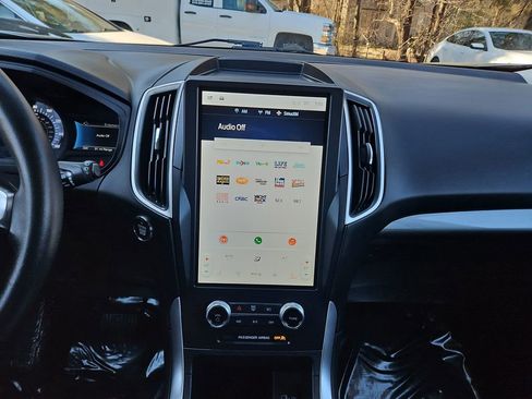 Used 2024 Ford Edge SEL image 15