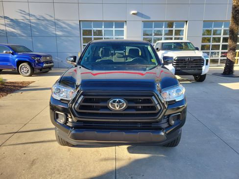 Used 2022 Toyota Tacoma SR image 9