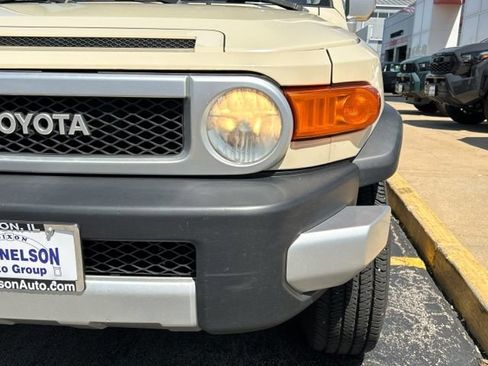 Used 2008 Toyota FJ Cruiser 4WD image 3