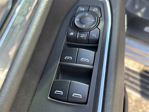 Used 2024 Chevrolet Silverado 2500 LTZ w/ LTZ Convenience Package image 24