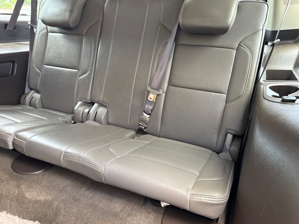 Used 2017 GMC Yukon XL Denali w/ Open Road Package AWD/4WD image 19