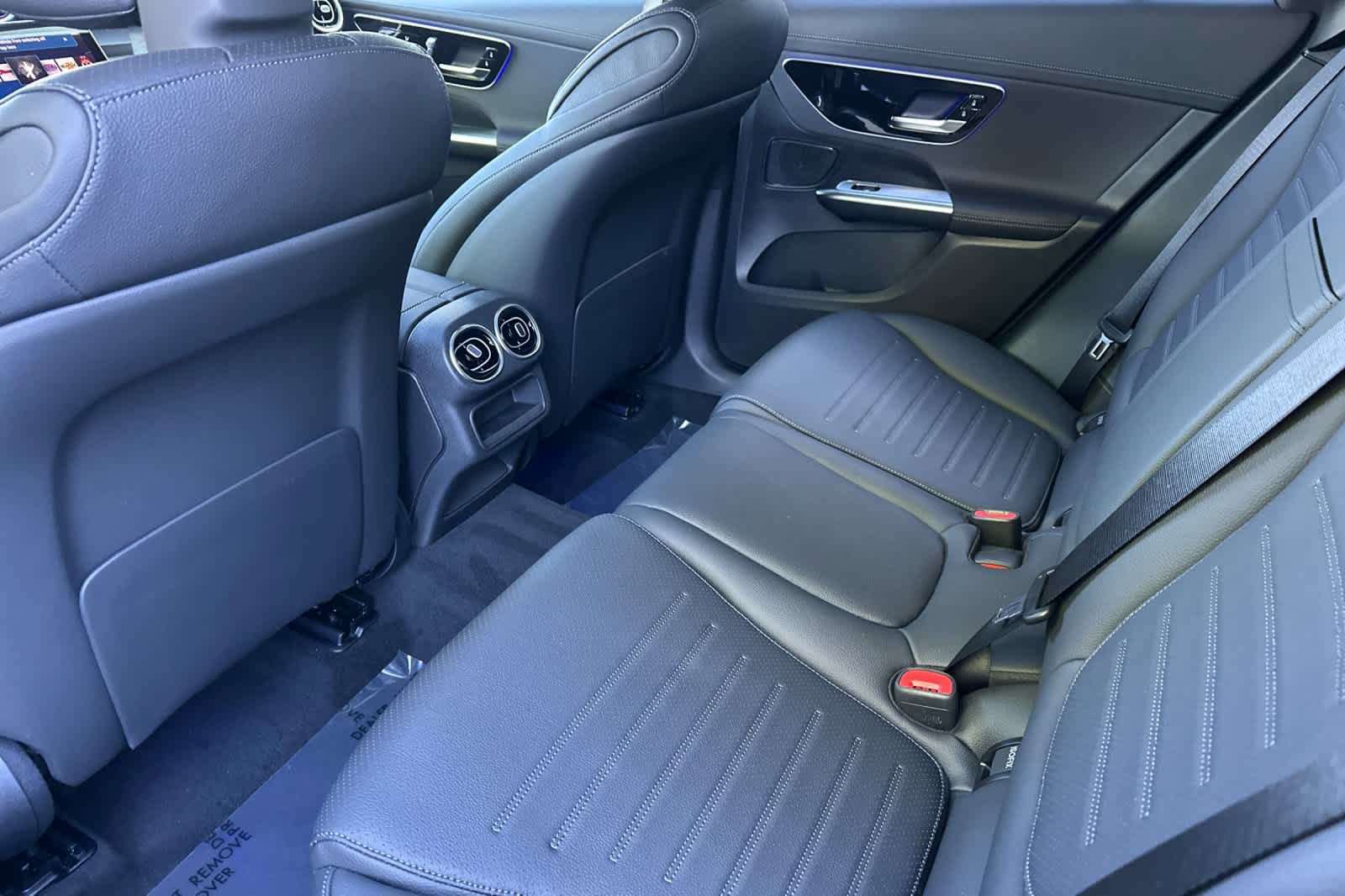 Certified 2026 Mercedes-Benz GLC 300 4MATIC image 11
