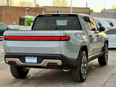 Used 2024 Rivian R1T Adventure image 39