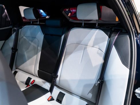 Used 2025 BMW M5 Touring image 33