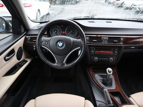 Used 2011 BMW 328i Sedan RWD image 21