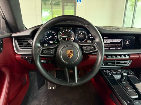 Used 2022 Porsche 911 Carrera 4S image 29