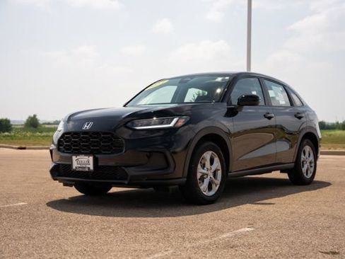 Used 2024 Honda HR-V LX image 3