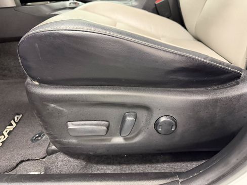 Used 2017 Toyota RAV4 Limited w/ Advanced Technology Package FWD image 7