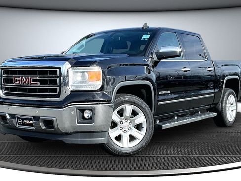 Used 2015 GMC Sierra 1500 SLT w/ SLT Preferred Package AWD/4WD image 3