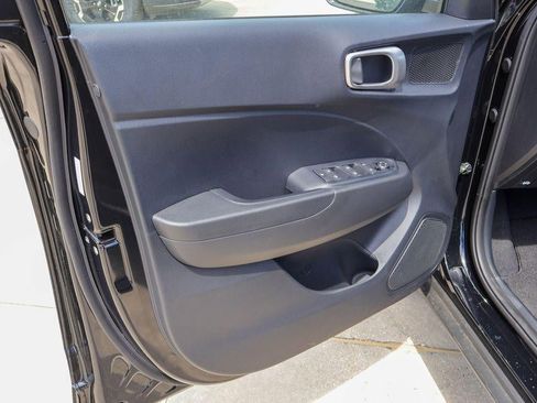 New 2026 Hyundai Venue SEL image 22