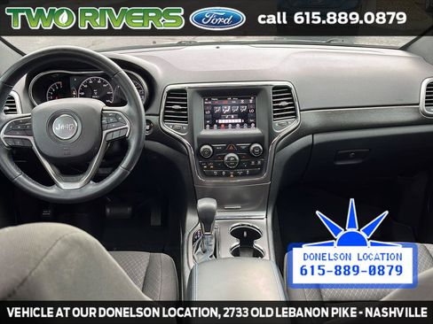 Used 2018 Jeep Grand Cherokee Laredo AWD/4WD image 38