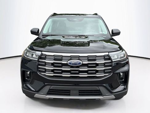 New 2026 Ford Explorer Active w/ Active Comfort Package AWD/4WD image 6