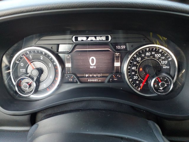 Used 2020 RAM 3500 Big Horn w/ Level 2 Equipment Group AWD/4WD image 14