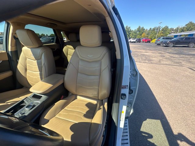 Used 2020 Cadillac XT5 Premium Luxury w/ Platinum Package FWD image 9