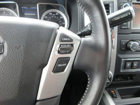 Used 2019 Nissan Titan PRO-4X w/ Pro-4x Convenience Package image 23