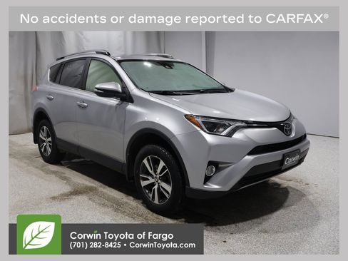 Used 2018 Toyota RAV4 XLE image 1