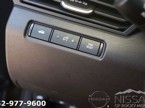 Certified 2024 Nissan Altima 2.5 SR w/ SR Premium Package FWD image 25