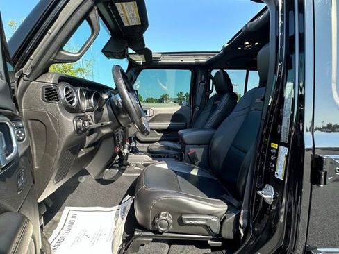 Used 2021 Jeep Wrangler Unlimited Rubicon w/ Trailer Tow Package image 26