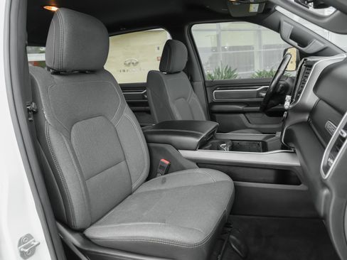 Used 2021 RAM 1500 Big Horn AWD/4WD image 40