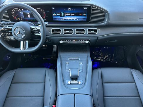 New 2025 Mercedes-Benz GLS 450 4MATIC image 15